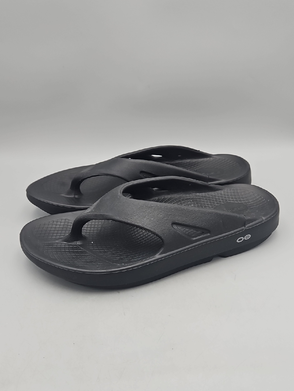 OOFOS Black Oolala Comfort Recovery Thong Flip Flops Men 11